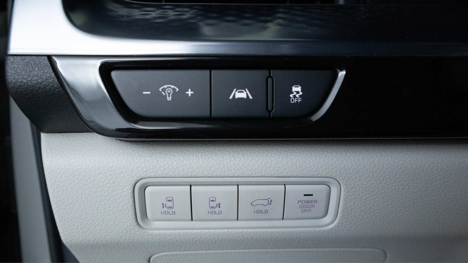 Used 2024 Kia Carnival SX Prestige FWD image 23