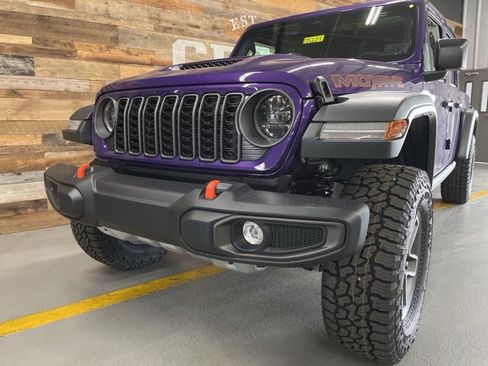 New 2026 Jeep Gladiator Mojave image 18