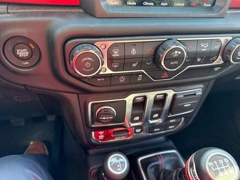 Used 2019 Jeep Wrangler Rubicon AWD/4WD image 12