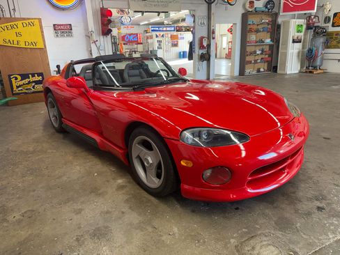 Used 1993 Dodge Viper RT/10 image 4
