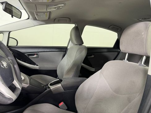 Used 2015 Toyota Prius Two FWD image 13