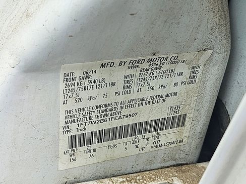 Used 2015 Ford F250 XL w/ Power Equipment Group AWD/4WD image 25