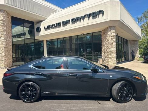 Used 2022 Lexus ES 300h F Sport w/ Accessory Package 2 FWD image 8