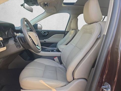 Used 2023 Lincoln Aviator Reserve w/ Equipment Group 201A image 16