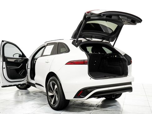 Used 2025 Jaguar F-PACE R-Dynamic S AWD/4WD image 10