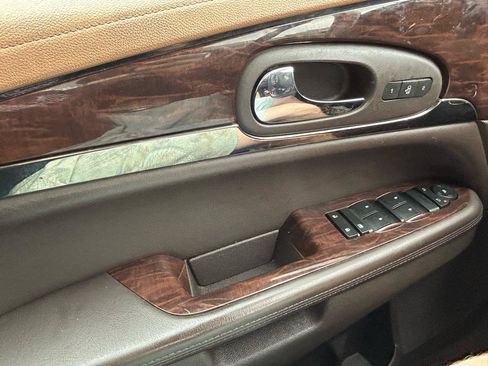 Used 2014 Buick Enclave Leather FWD image 26
