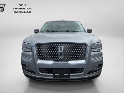 Used 2024 Lincoln Navigator Premiere AWD/4WD image 8