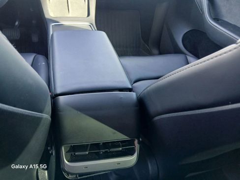 Used 2024 Tesla Model Y Long Range image 25