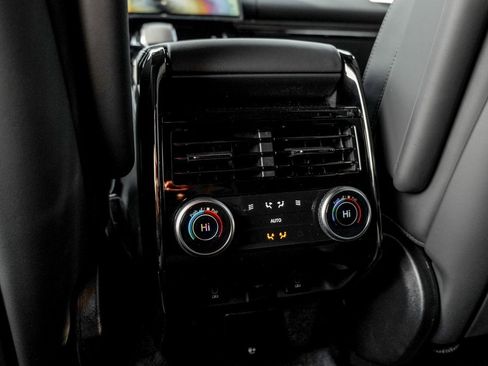 New 2026 Land Rover Range Rover Sport Dynamic SE image 18