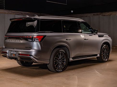 Used 2025 INFINITI QX80 Autograph image 9