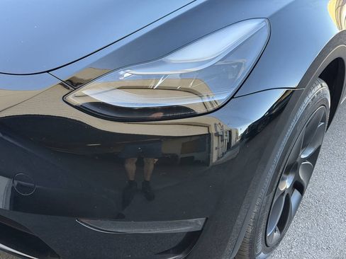 Used 2023 Tesla Model Y Long Range AWD/4WD image 34