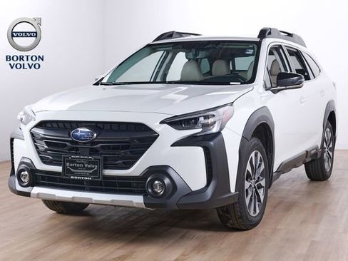 Used 2023 Subaru Outback Limited image 1