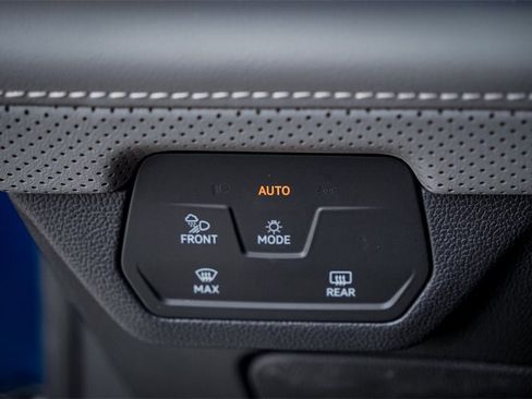 New 2024 Volkswagen Atlas Cross Sport SEL R-Line image 20