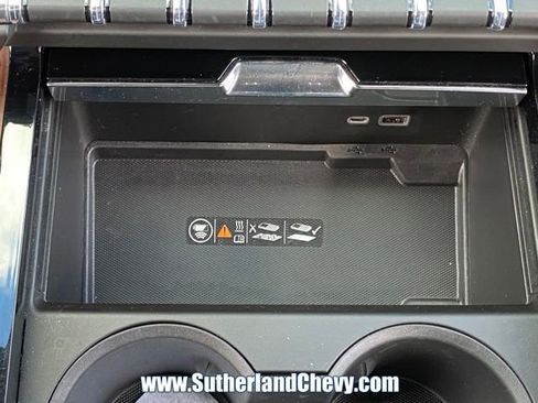 Used 2025 GMC Yukon Denali AWD/4WD image 38