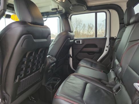 Used 2022 Jeep Gladiator Rubicon w/ LED Lighting Group image 20