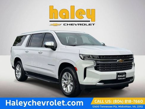 Used 2023 Chevrolet Suburban Premier RWD image 1