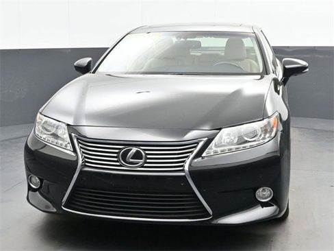 Used 2013 Lexus ES 350 w/ Luxury Pkg image 3