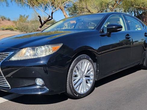 Used 2013 Lexus ES 350 w/ Luxury Pkg image 6