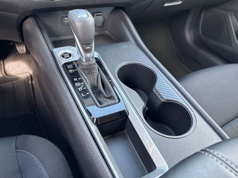 Used 2025 Nissan Altima 2.5 SV FWD image 42