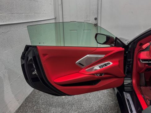 Used 2024 Chevrolet Corvette Stingray Premium Conv w/ Z51 Performance Package RWD image 19