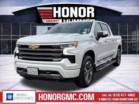 Used 2023 Chevrolet Silverado 1500 High Country w/ Technology Package image 7