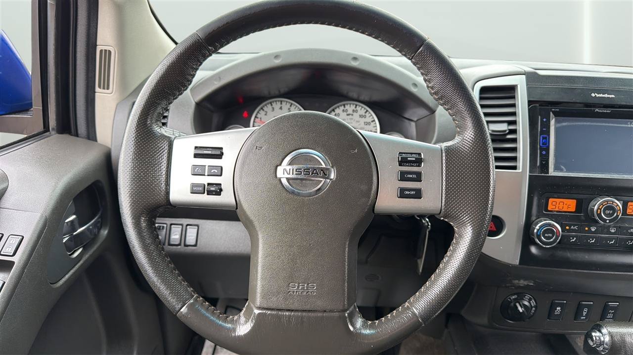 Used 2013 Nissan Frontier PRO-4X AWD/4WD image 24
