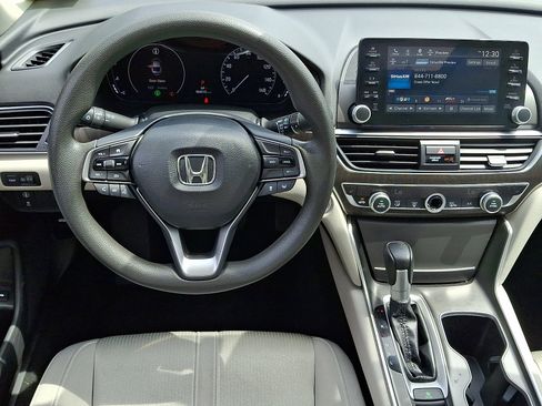 Used 2020 Honda Accord EX image 12