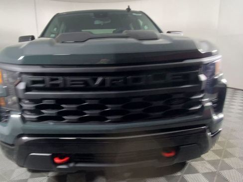 New 2026 Chevrolet Silverado 1500 Custom Trail Boss w/ LPO, Dark Essentials Package image 5