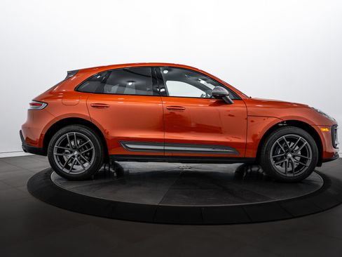 Certified 2025 Porsche Macan Turbo image 8