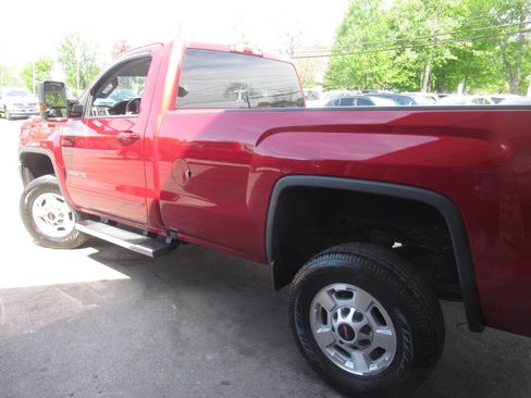 Used 2018 GMC Sierra 2500 SLE w/ SLE Preferred Package AWD/4WD image 17
