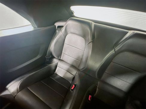 Used 2017 Ford Mustang GT Premium image 12