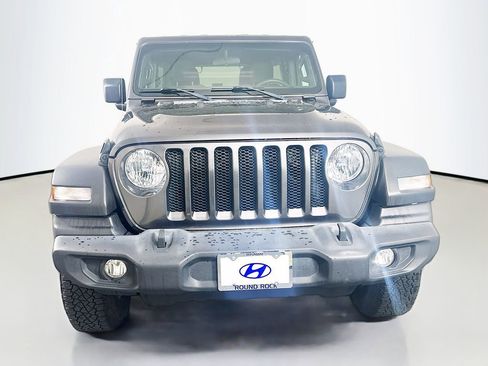 Used 2020 Jeep Wrangler Unlimited Sport image 2