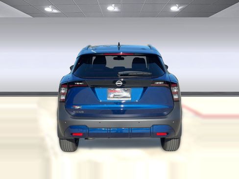 New 2026 Nissan Kicks SV image 10
