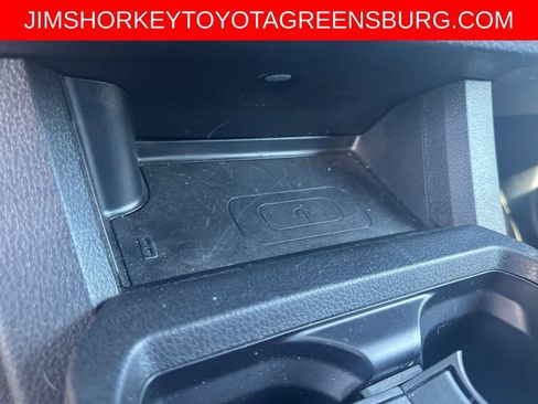 Used 2022 Toyota Tacoma TRD Sport image 19