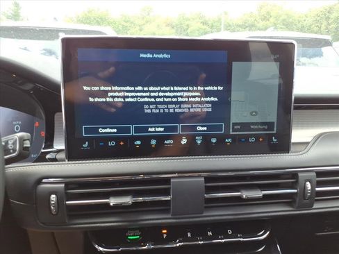 New 2025 Lincoln Corsair AWD image 21