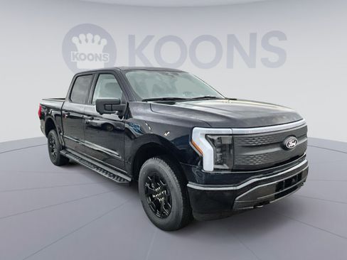 New 2025 Ford F150 Lightning XLT image 10