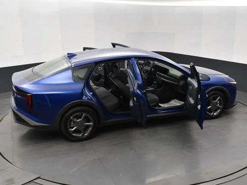 Used 2025 Kia K4 FWD image 6