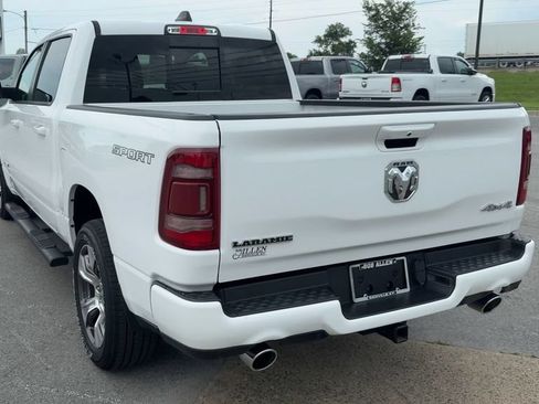 Used 2023 RAM 1500 Laramie AWD/4WD image 5