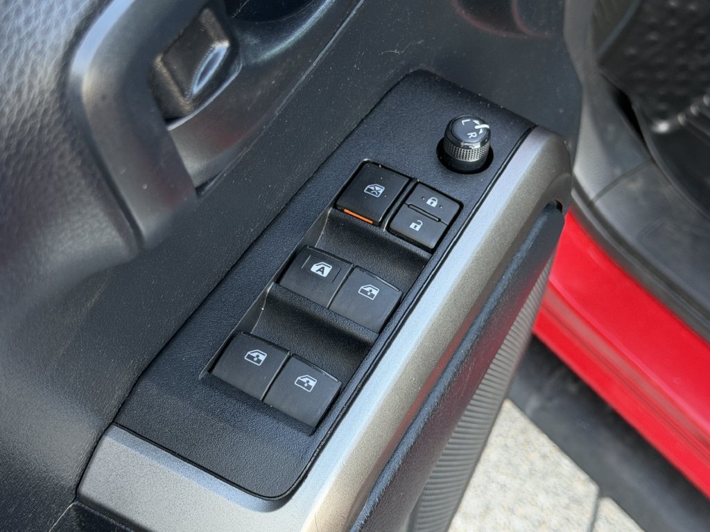 Used 2019 Toyota Tacoma SR5 RWD image 26