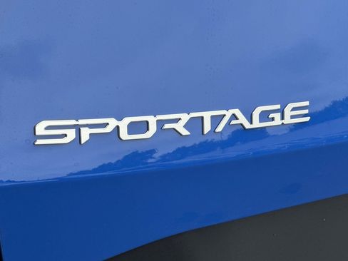 New 2026 Kia Sportage EX image 22