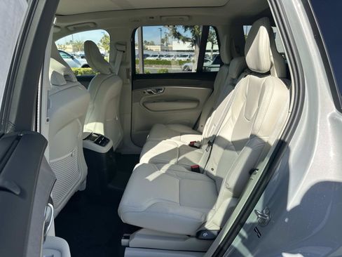 New 2026 Volvo XC90 T8 Ultra w/ Protection Package Premier image 17
