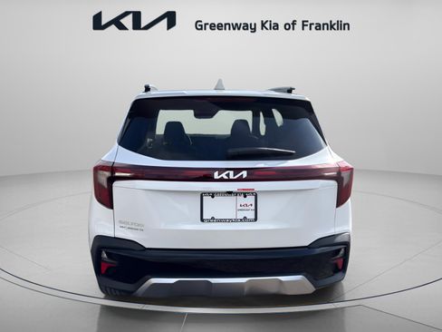 New 2026 Kia Seltos S image 6