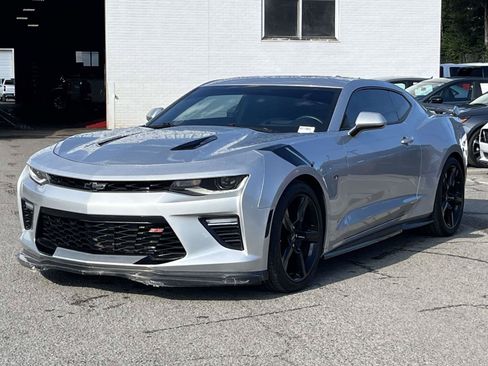 Used 2017 Chevrolet Camaro SS RWD image 3