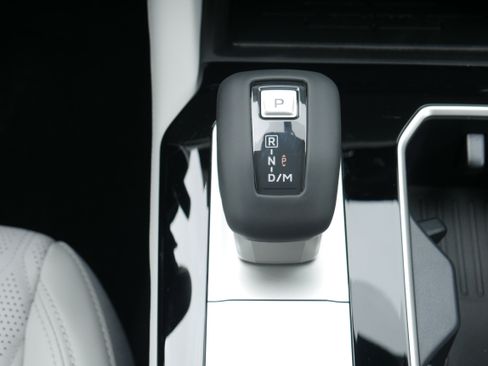 New 2026 Mitsubishi Outlander SEL image 23