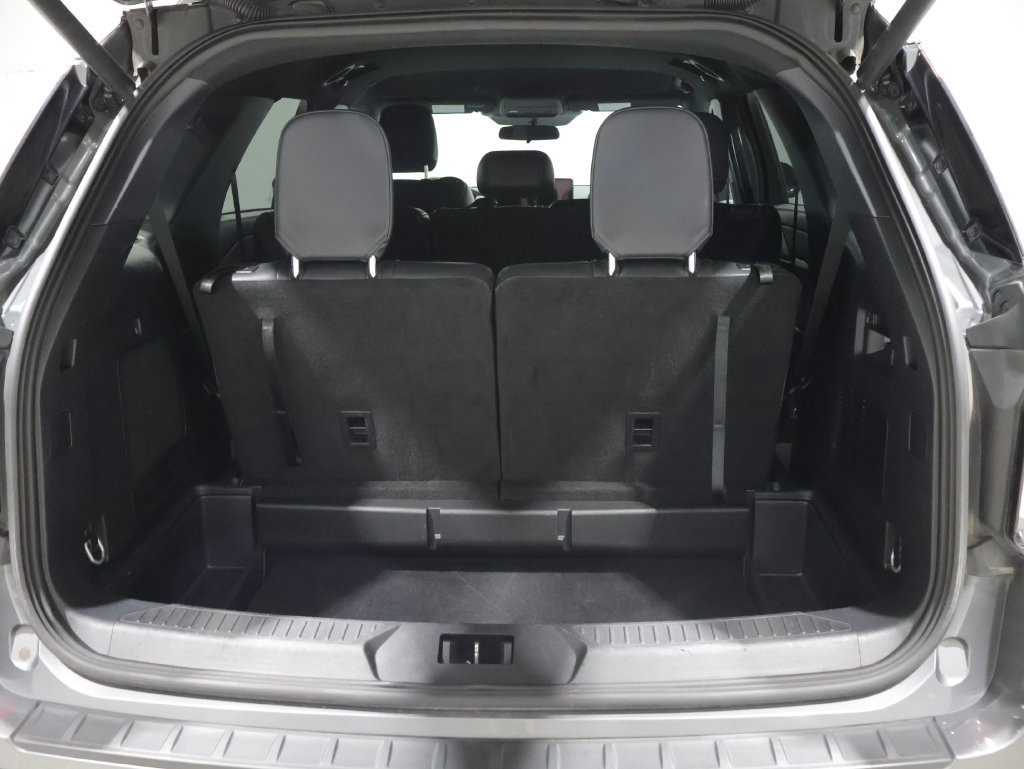 Used 2025 Ford Explorer ST-Line w/ ST-Line Street Pack AWD/4WD image 4