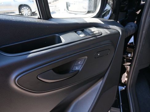 Used 2025 Mercedes-Benz Sprinter 2500 image 7