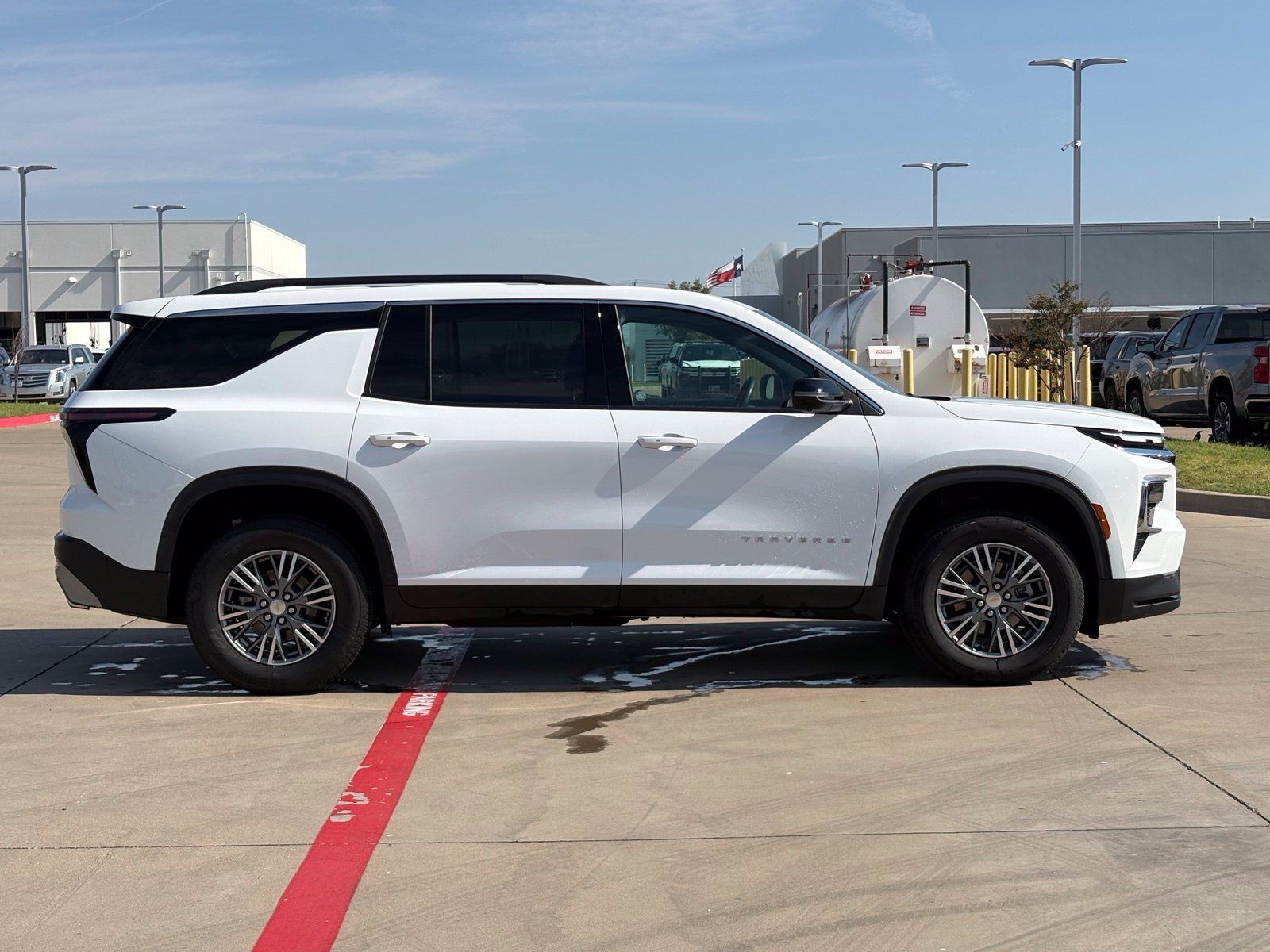 Used 2026 Chevrolet Traverse LT w/ Driver Confidence Package FWD image 8