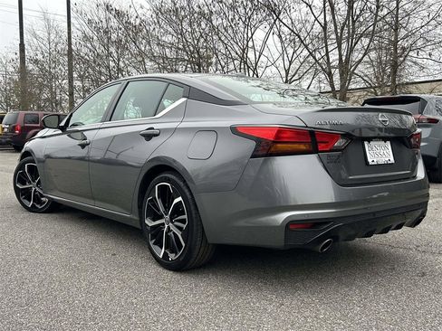 Used 2024 Nissan Altima 2.5 SR image 5