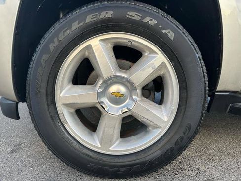 Used 2007 Chevrolet Avalanche LTZ w/ LTZ Preferred Equipment Group image 24