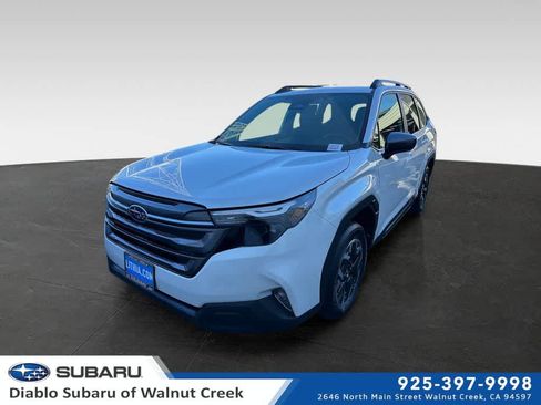 Used 2026 Subaru Forester Premium AWD/4WD image 1